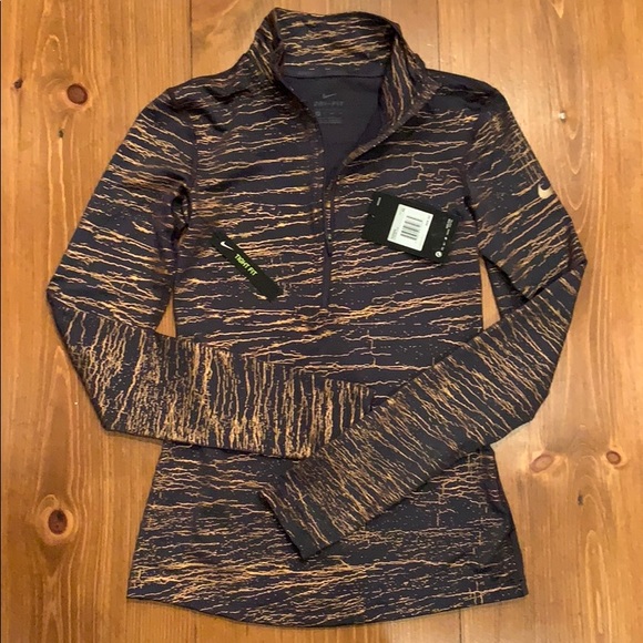 Nike Tops - NWT Nike training zip-up